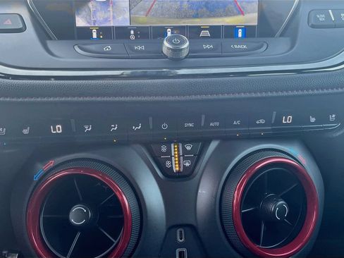 Used 2022 Chevrolet Blazer RS w/ Enhanced Convenience Package FWD image 16