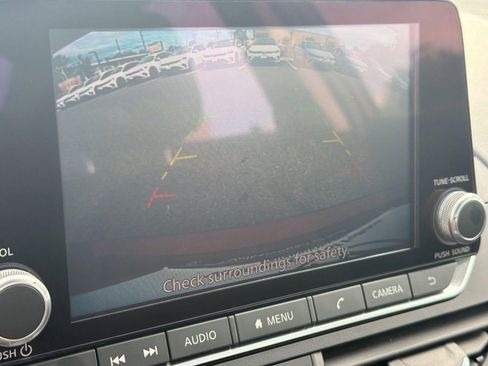 Used 2024 Nissan Altima 2.5 SV FWD image 22