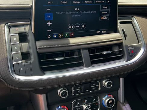 Used 2021 GMC Yukon SLT w/ SLT Luxury Plus Package AWD/4WD image 25