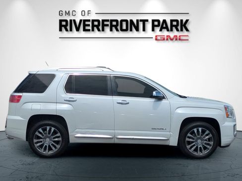 Used 2017 GMC Terrain Denali AWD/4WD image 2