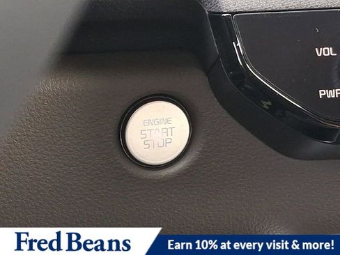 New 2026 Kia Carnival EX image 15