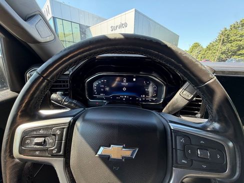 Used 2022 Chevrolet Silverado 1500 LT w/ Safety Package AWD/4WD image 10