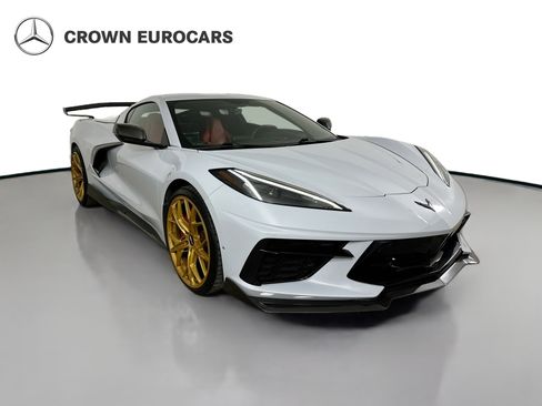 Used 2021 Chevrolet Corvette Stingray Preferred Cpe w/ Z51 Performance Package RWD image 4