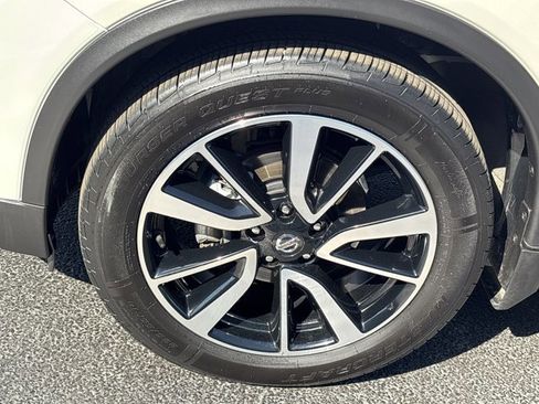 Certified 2020 Nissan Rogue SL image 13