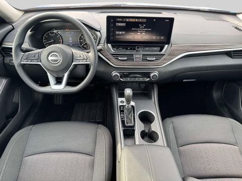 Used 2025 Nissan Altima 2.5 SV w/ SV Special Edition Package image 12