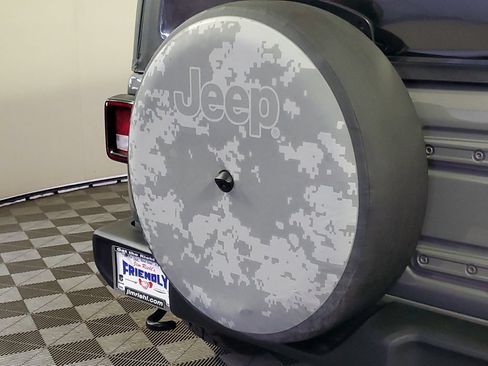 Used 2023 Jeep Wrangler Sport AWD/4WD image 25