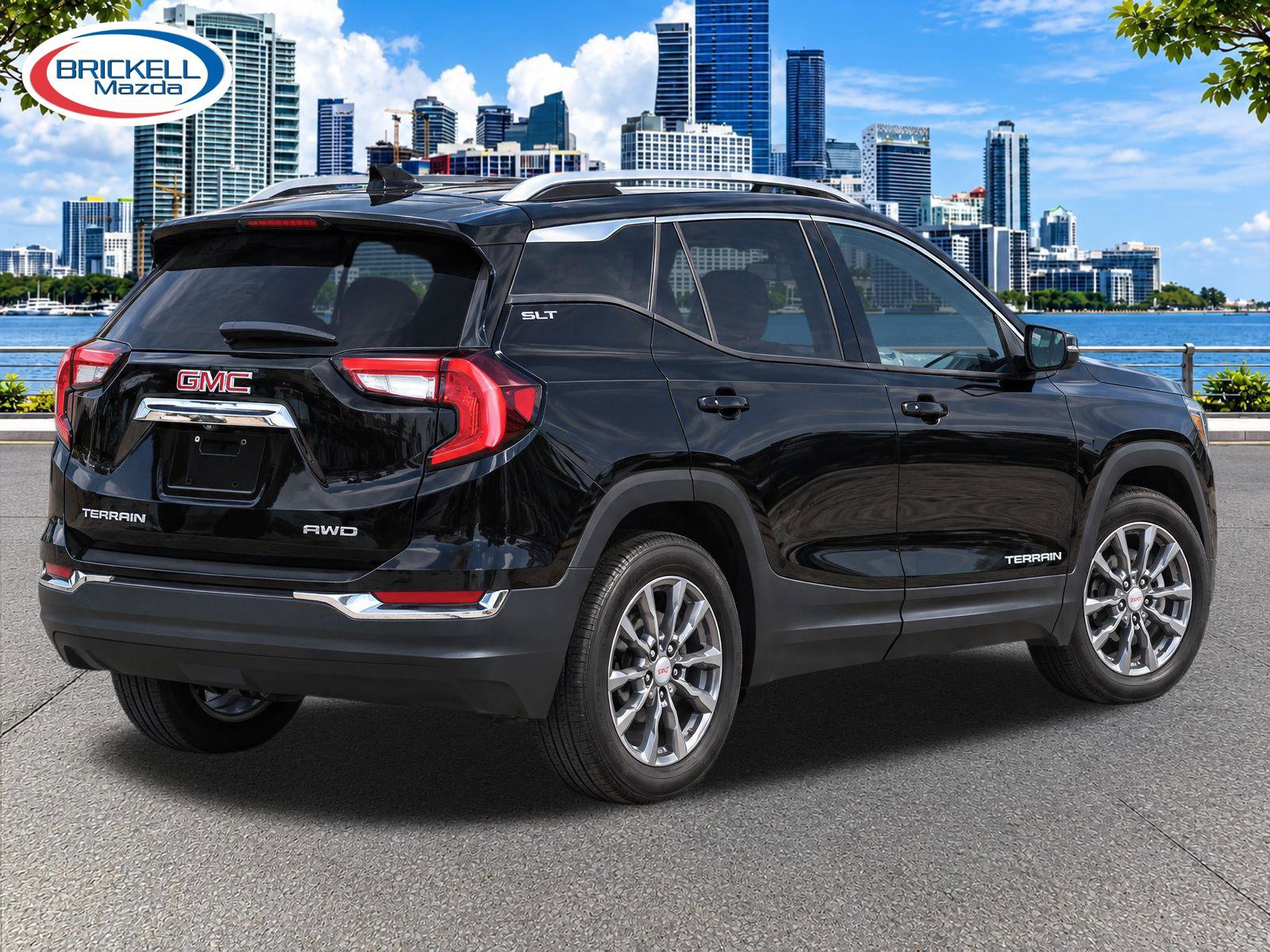 Used 2024 GMC Terrain SLT AWD/4WD image 4