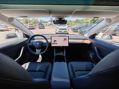 Used 2019 Tesla Model 3 Mid Range image 19