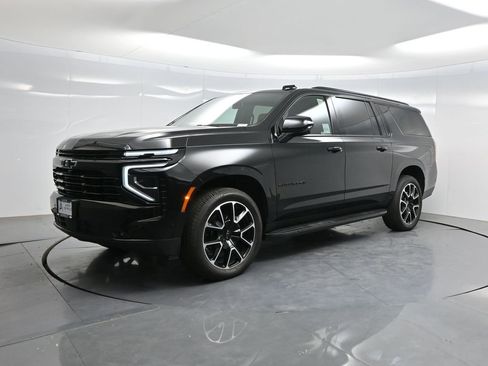 Used 2025 Chevrolet Suburban RST AWD/4WD image 65