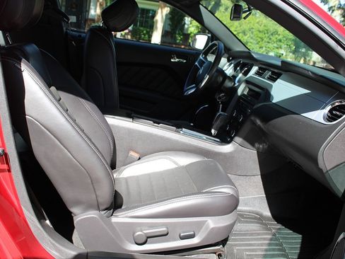 Used 2013 Ford Mustang GT Premium w/ Security Pkg image 10