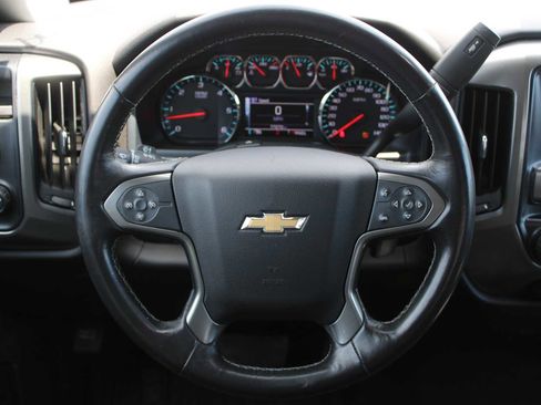 Used 2018 Chevrolet Silverado 1500 LT AWD/4WD image 8