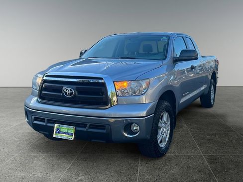 Used 2012 Toyota Tundra 4x4 Double Cab image 3
