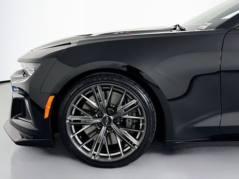 Used 2023 Chevrolet Camaro ZL1 RWD image 11