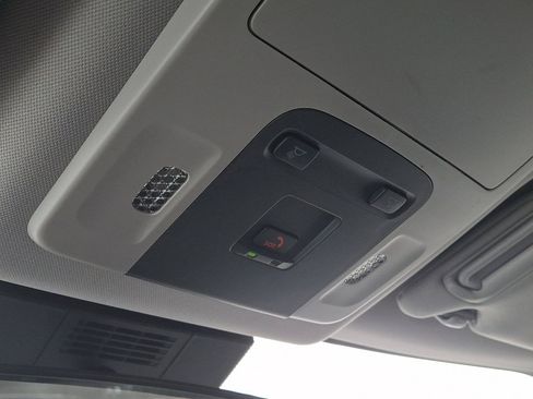 Used 2025 Toyota Camry LE image 32