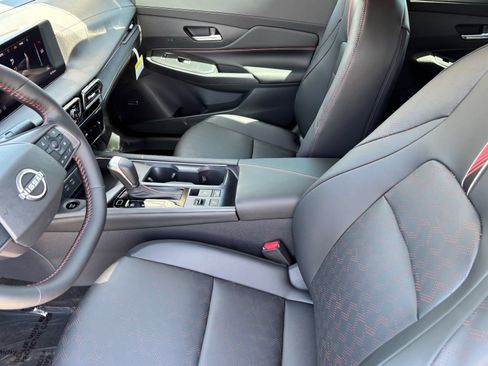 New 2026 Nissan Sentra SR FWD image 16
