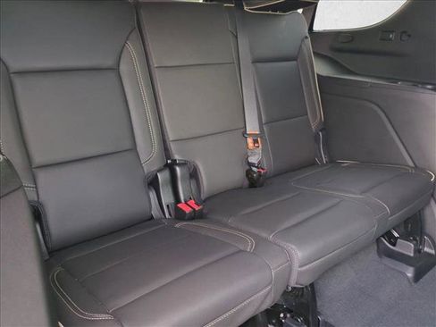 Used 2023 Chevrolet Tahoe Premier AWD/4WD image 21