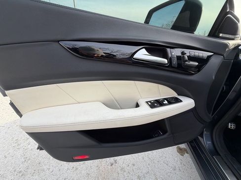 Used 2013 Mercedes-Benz CLS 63 AMG image 19