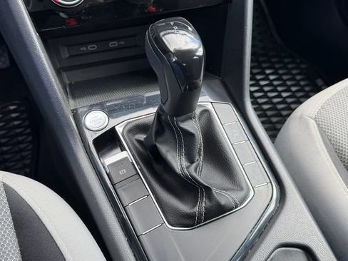 Certified 2023 Volkswagen Taos S FWD image 19