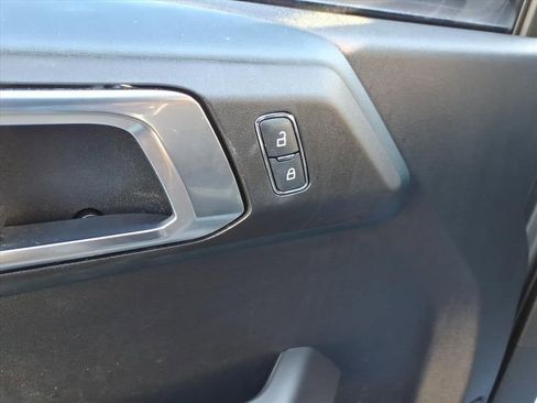 Used 2023 Ford Bronco Outer Banks image 11