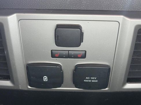 Used 2018 Ford F150 Lariat w/ Equipment Group 502A Luxury image 16