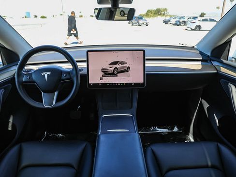Used 2023 Tesla Model Y Long Range AWD/4WD image 12