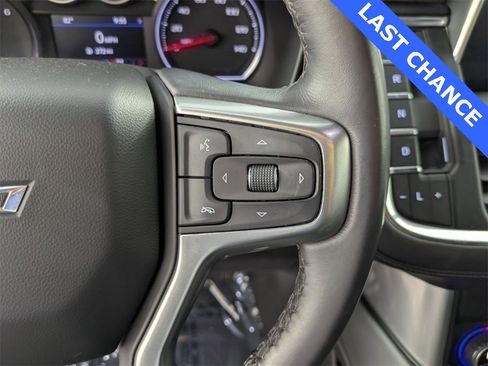 Used 2021 Chevrolet Tahoe Z71 image 2