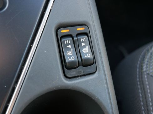 Used 2024 Subaru Crosstrek 2.0i Premium image 22