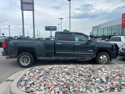 Used 2019 Chevrolet Silverado 3500 High Country w/ Duramax Plus Package AWD/4WD image 3