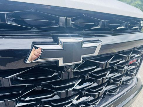 Used 2024 Chevrolet Traverse RS w/ LPO, Floor Liner Package image 19