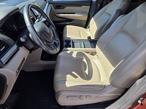 Used 2018 Honda Odyssey EX-L image 11