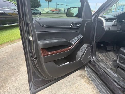Used 2017 GMC Yukon XL SLT w/ Open Road Package RWD image 12