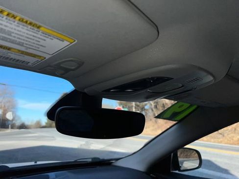 Used 2019 Jeep Compass Limited image 15