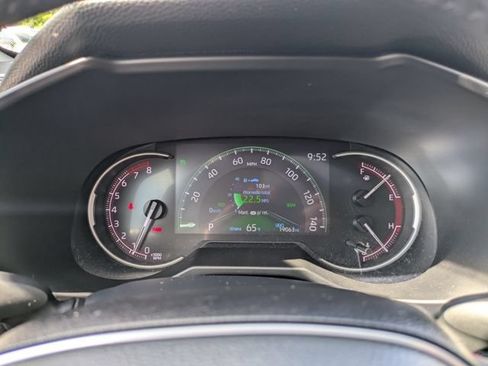 Used 2023 Toyota RAV4 XLE Premium AWD/4WD image 24