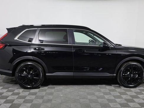 Used 2025 Honda CR-V Sport Touring image 4