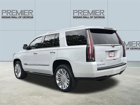 Used 2017 Cadillac Escalade Platinum AWD/4WD image 29
