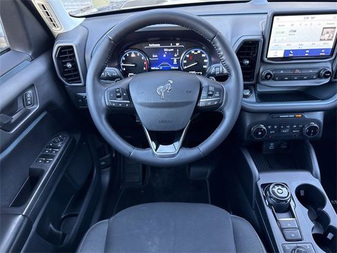 Used 2022 Ford Bronco Sport Badlands image 12