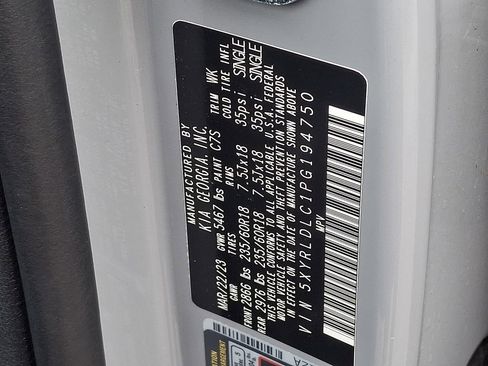 Used 2023 Kia Sorento S w/ Panoramic Sunroof Package image 27