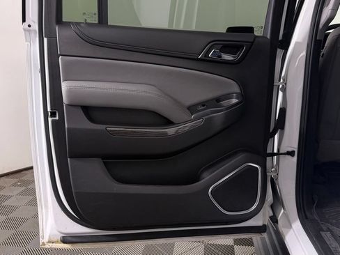 Used 2016 Chevrolet Suburban LT AWD/4WD image 25