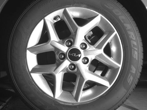 Used 2025 Kia Soul LX w/ LX Technology Package FWD image 23
