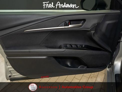 Used 2025 Toyota Camry LE FWD image 11