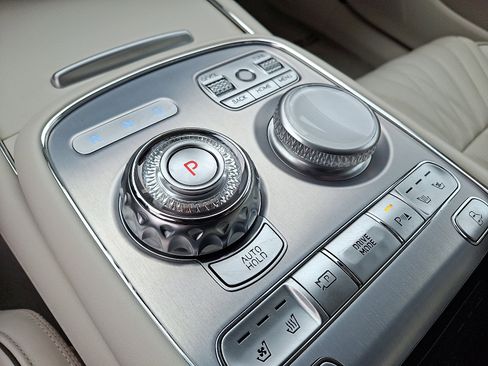 Certified 2023 Genesis G90 3.5T image 22