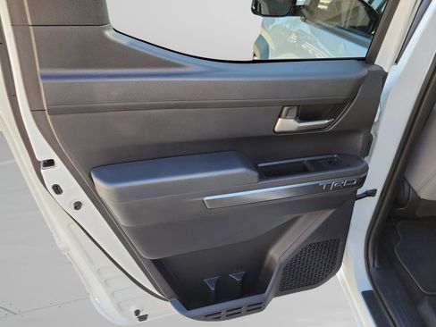 Certified 2025 Toyota Tacoma TRD Off-Road image 27