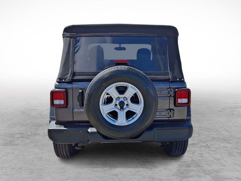 Used 2021 Jeep Wrangler Sport S image 4