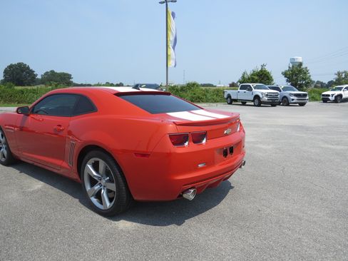Used 2011 Chevrolet Camaro SS w/ RS Package RWD image 10