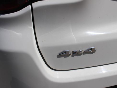 Used 2019 Jeep Compass Latitude w/ Cold Weather Group AWD/4WD image 43