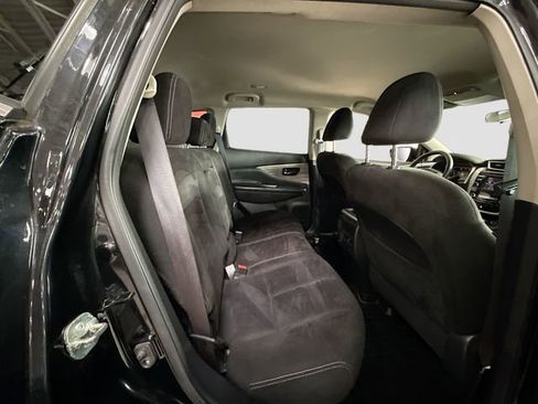 Used 2015 Nissan Murano S image 25