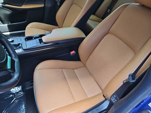 Used 2025 Lexus IS 300 F Sport w/ Accessory Package 2 RWD image 15