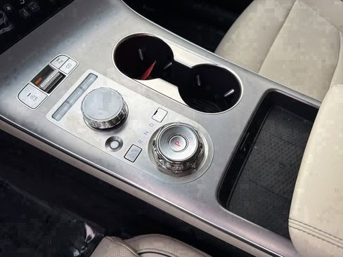 Used 2026 Genesis GV70 2.5T Advanced image 27