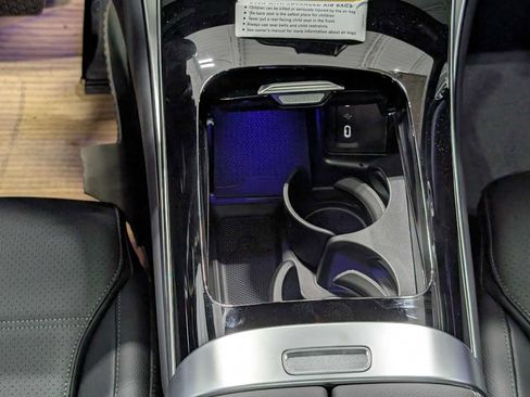 Certified 2025 Mercedes-Benz GLC 300 4MATIC image 18