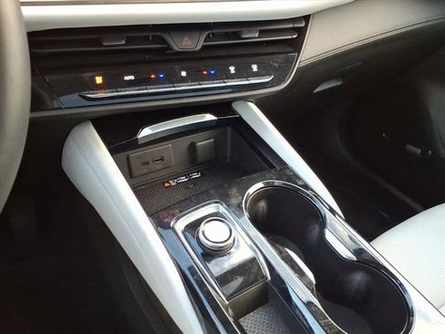 New 2025 Buick Envision Avenir image 33